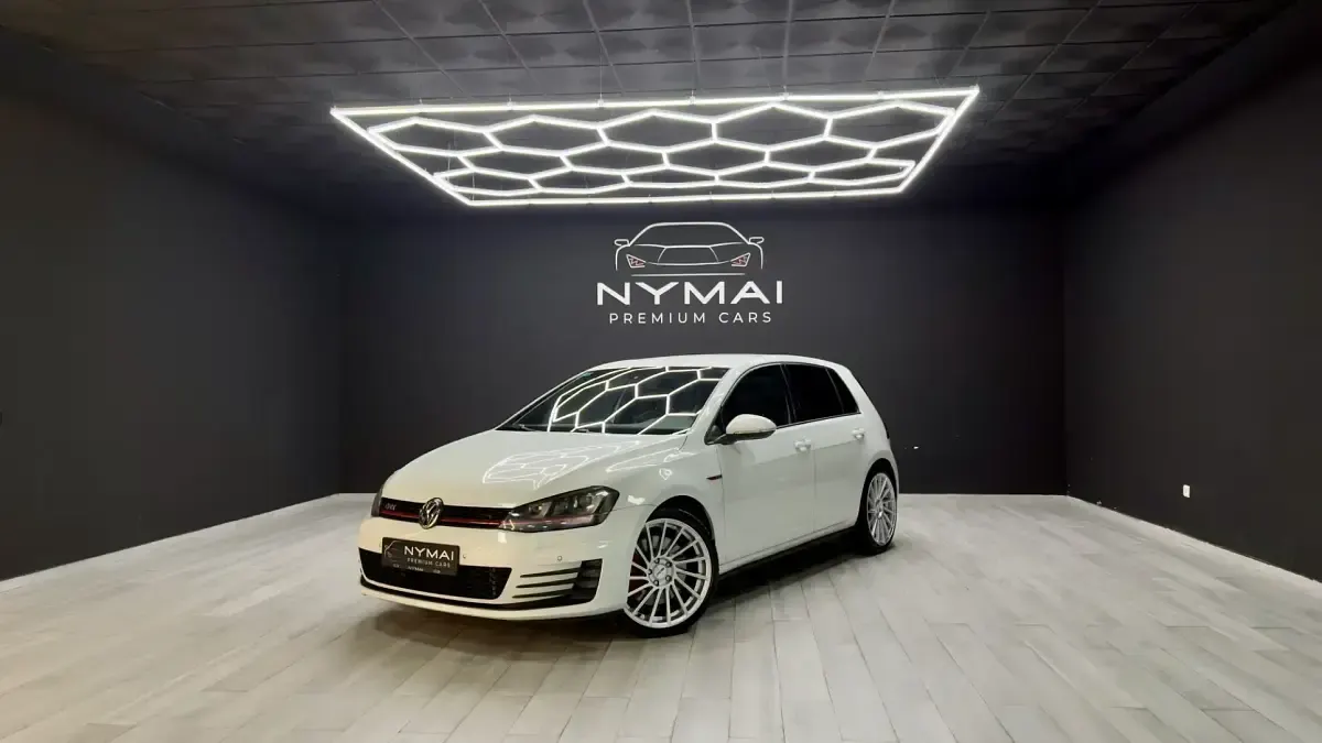 Usado VW Golf VII GTI 230 CV (169 kW) 2014 Blanco Utilitario