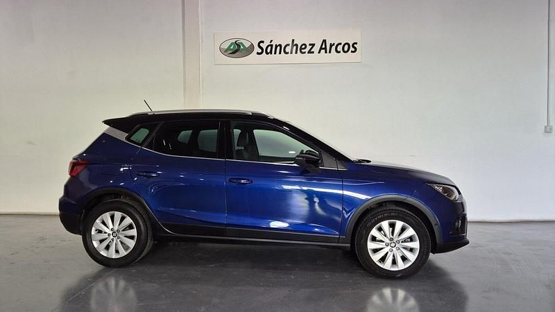 Usado Seat Arona XCELLENCE 110 CV (80 kW) 2021 Azul SUV