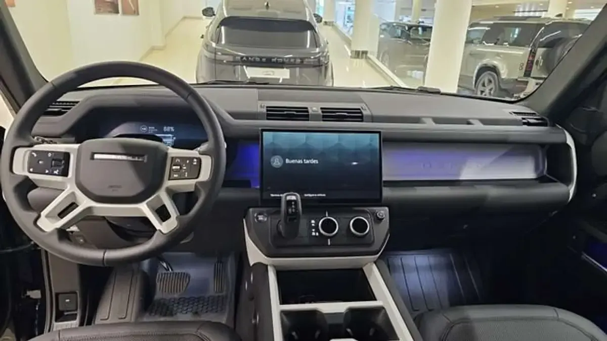 Nuevo Land Rover Defender SE Dynamic 2025 Blanco SUV