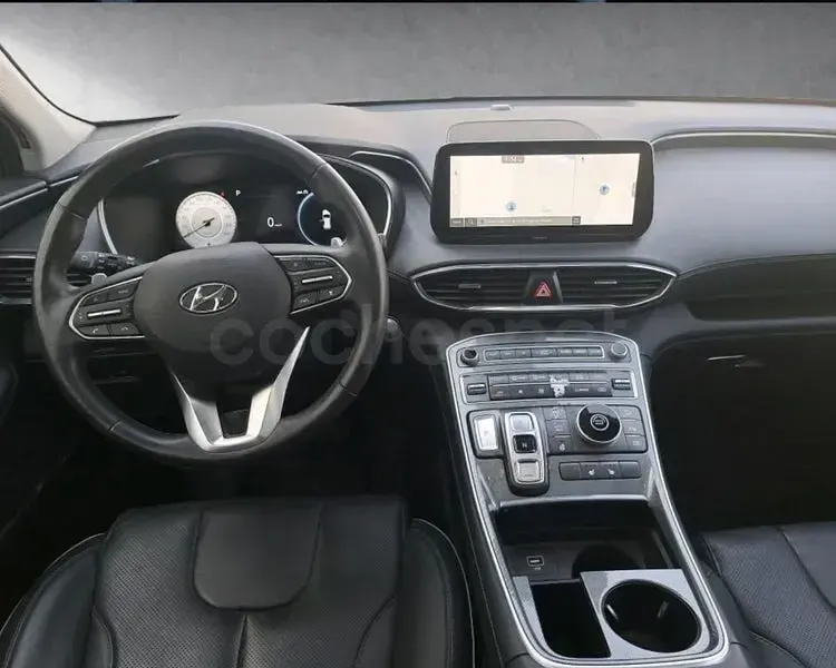 Usado Hyundai Santa Fe 230 CV (169 kW) 2022 Gris / plata SUV