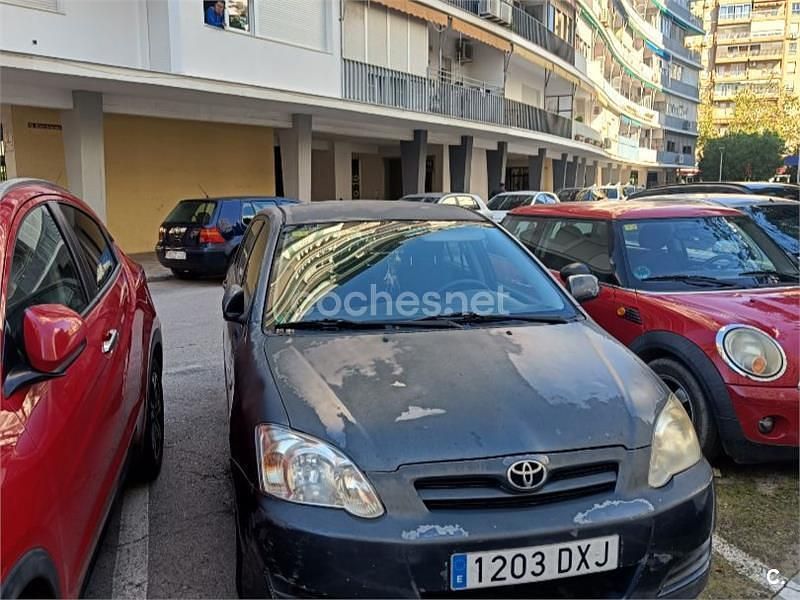 Usado Toyota Corolla Sol 116 CV (85 kW) 2006 Gris / plata Berlina