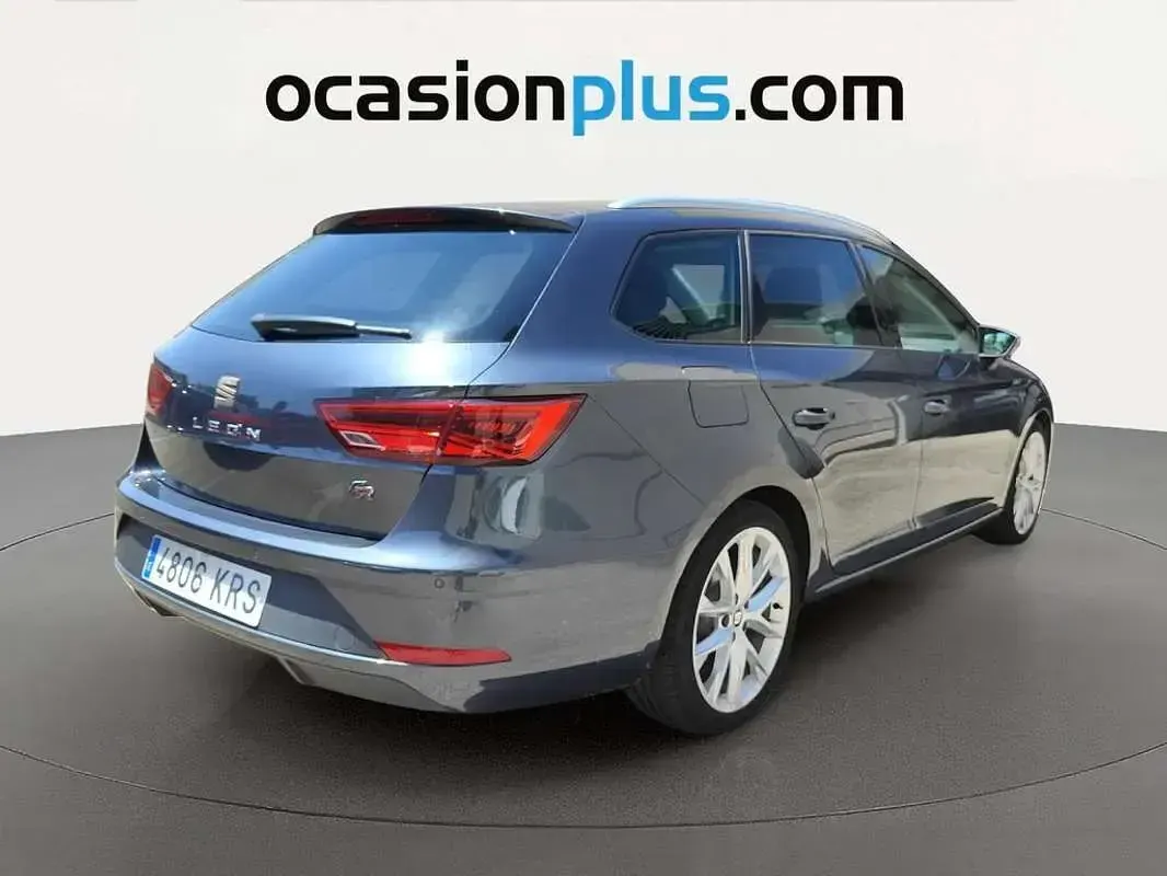 Usado Seat Leon ST FR 190 CV (139 kW) 2018 Gris Familiar