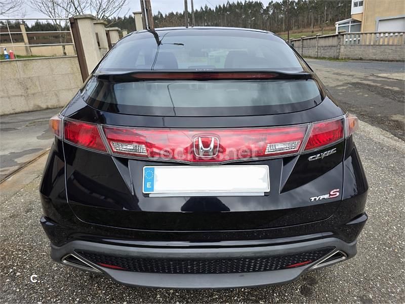 Usado Honda Civic Type S 140 CV (102 kW) 2009 Negro Berlina