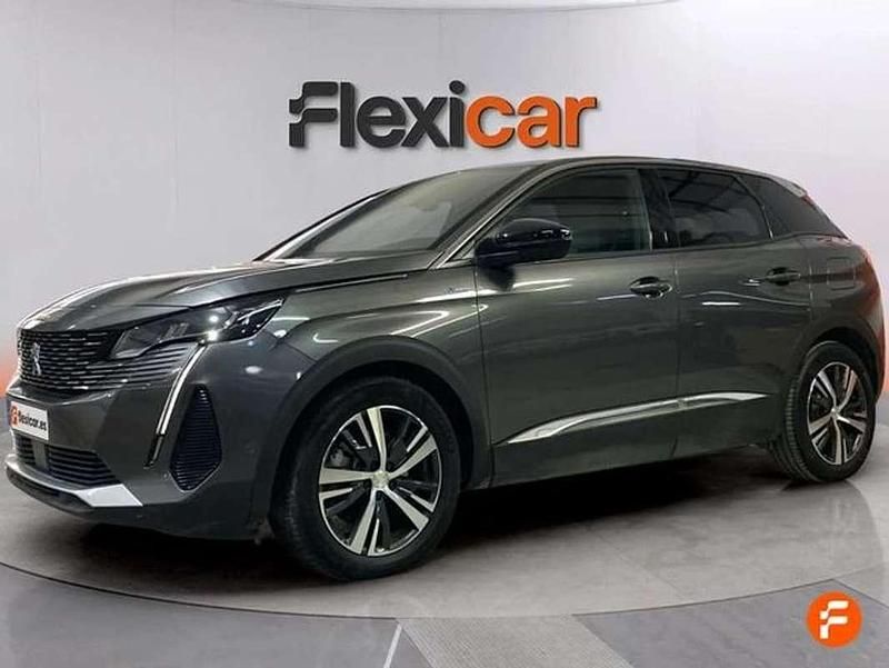 Usado Peugeot 3008 Allure 226 CV (166 kW) 2023 Gris SUV