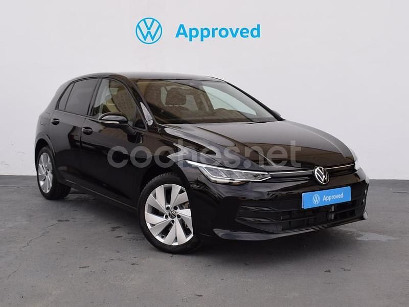Negro Usado 2025 VW Golf Match Berlina | 33.504 € (Caro) - Imagen 1/4