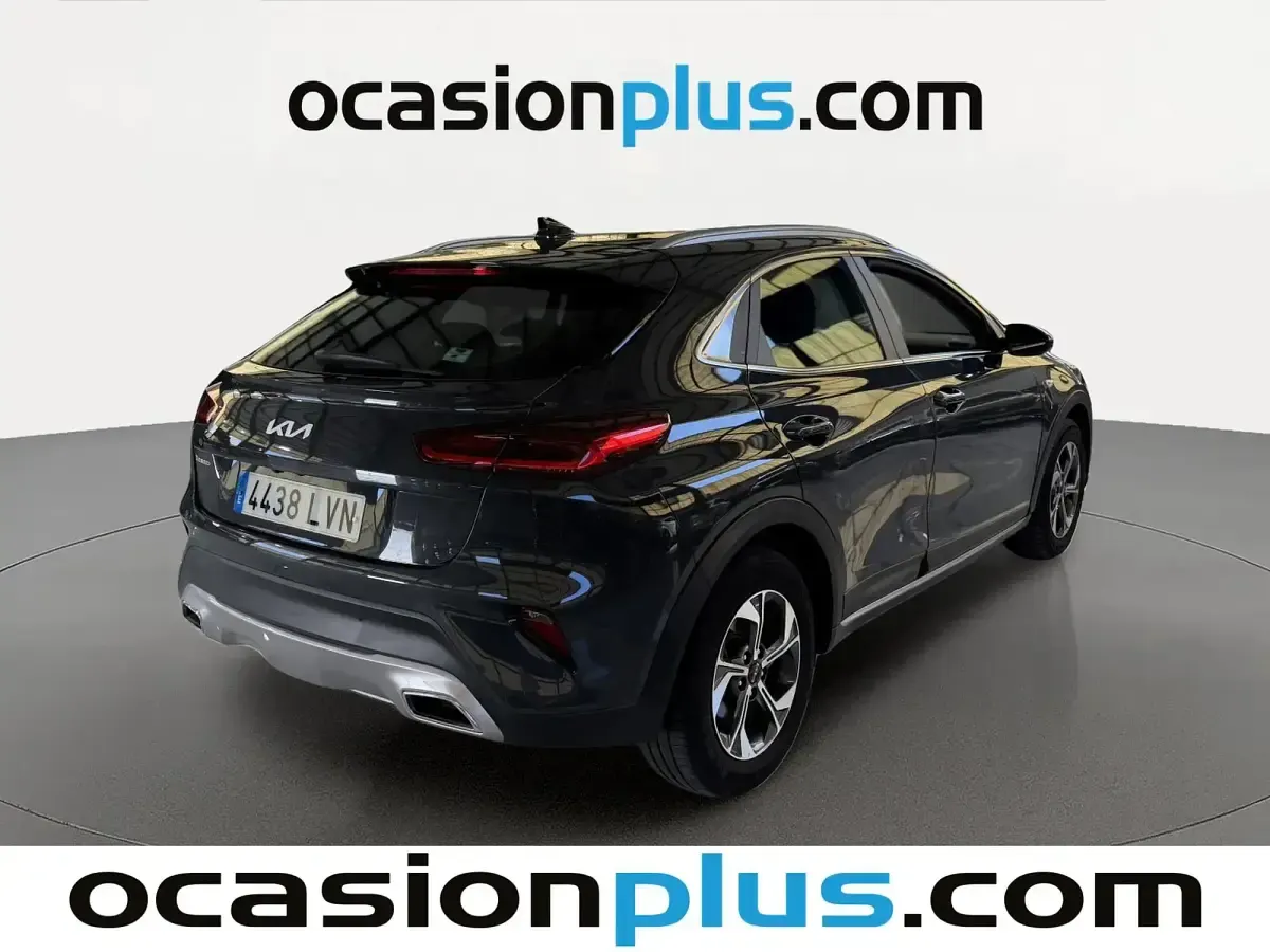Usado Kia XCeed 120 CV (88 kW) 2021 Gris SUV
