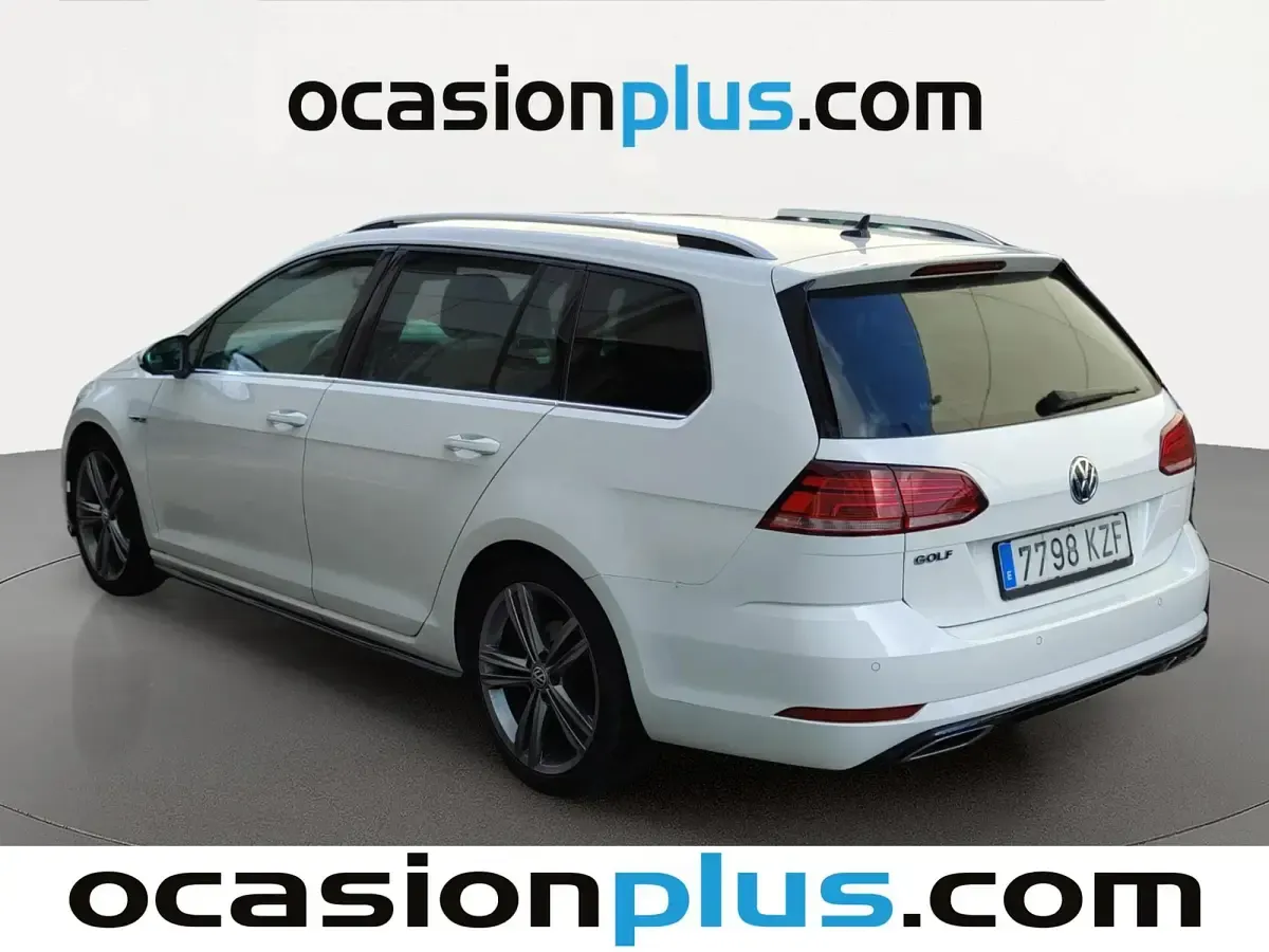 Usado VW Golf Sportsvan Sport 150 CV (110 kW) 2019 Blanco Monovolumen