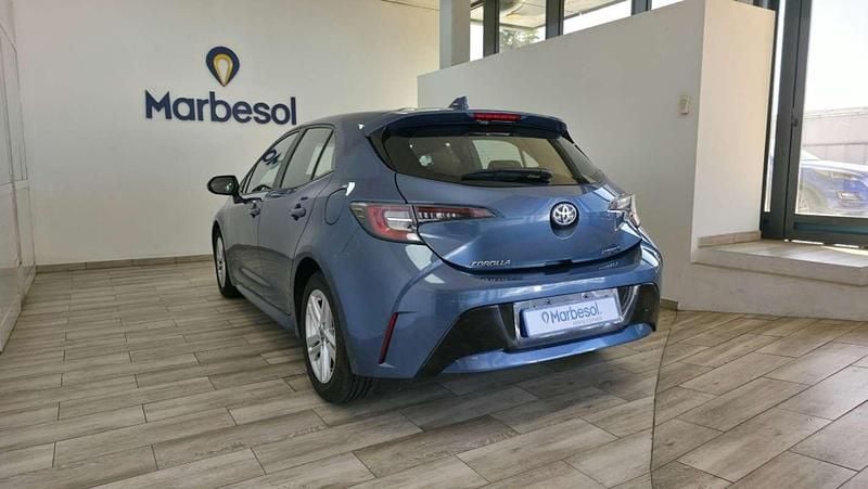 Usado Toyota Corolla Active 122 CV (89 kW) 2022 Azul Utilitario