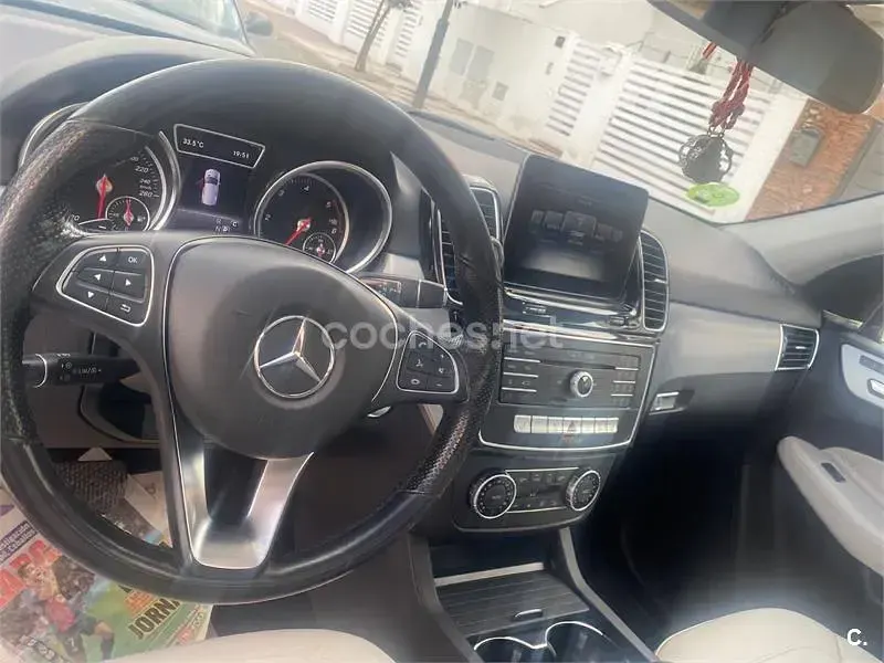 Usado Mercedes GLE250 204 CV (150 kW) 2017 Negro SUV