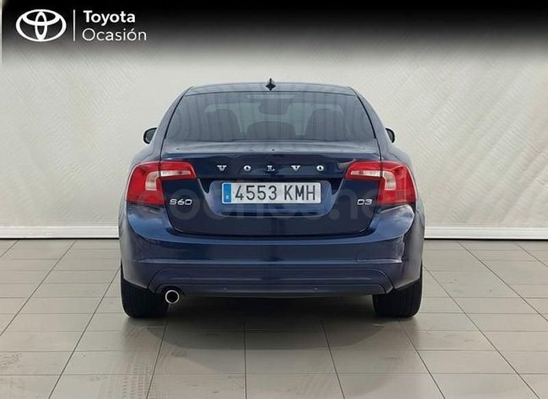 Usado Volvo S60 Momentum 151 CV (111 kW) 2018 Azul Berlina