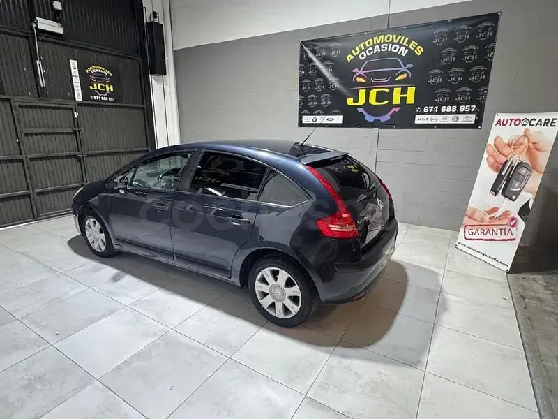 Usado Citroën C4 90 CV (66 kW) 2009 Azul Berlina
