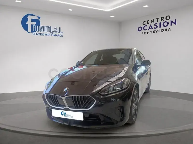 Usado BMW 120 163 CV (119 kW) 2025 Negro Utilitario