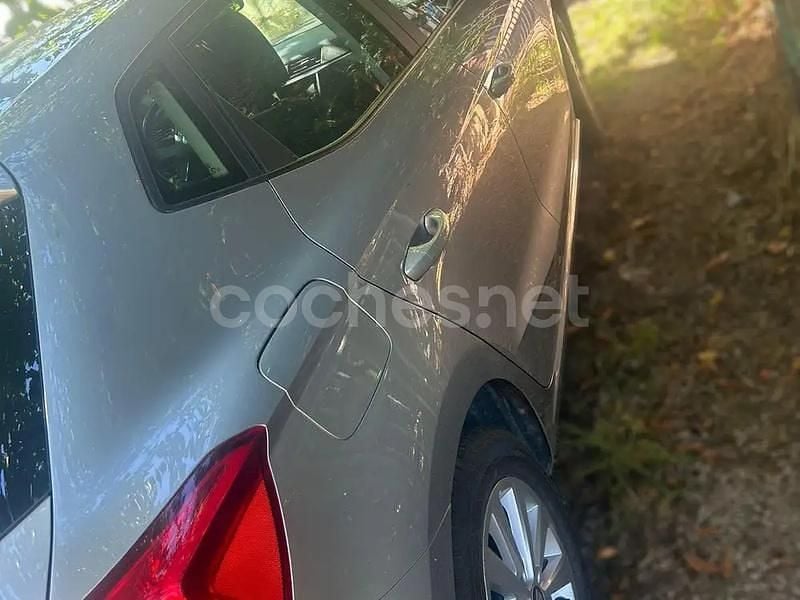 Usado Seat Ibiza Reference 80 CV (58 kW) 2019 Gris / plata Utilitario