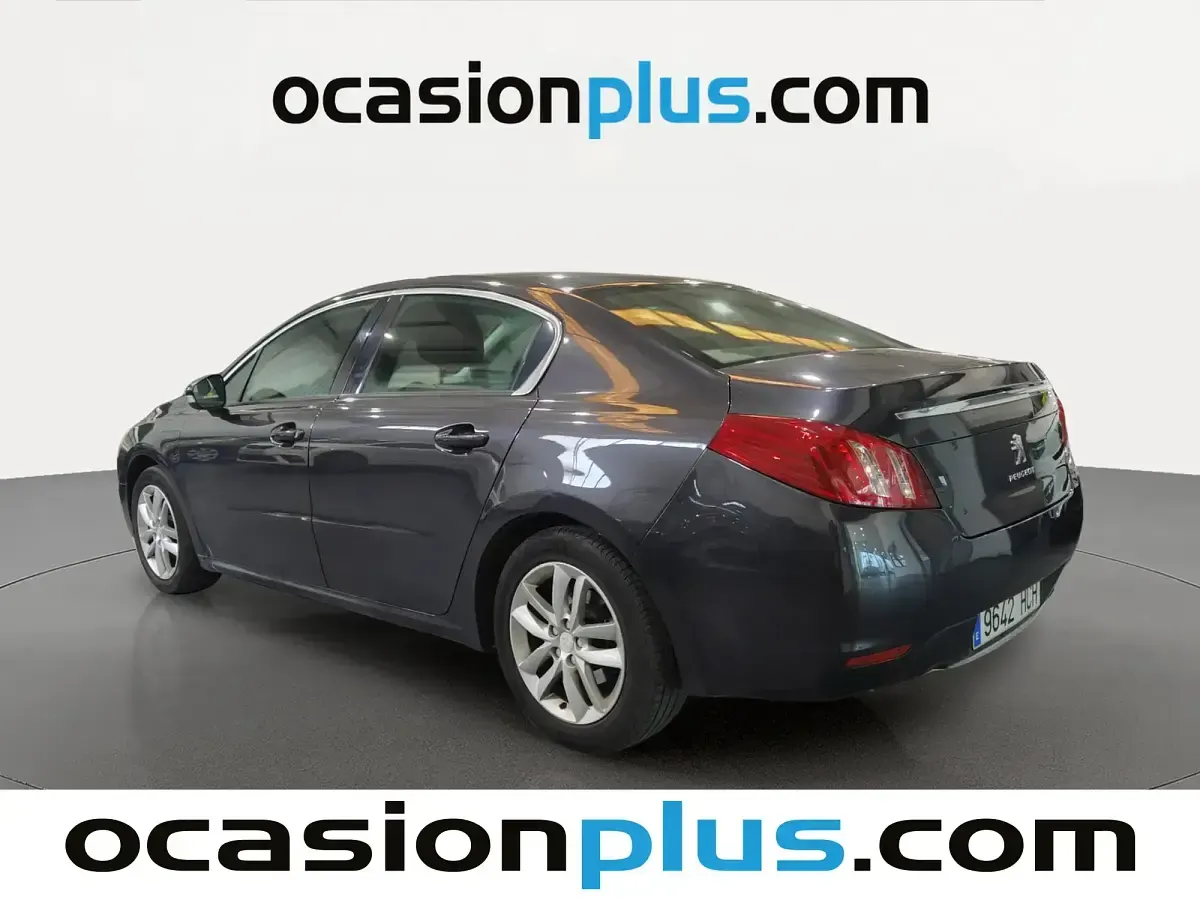Usado Peugeot 508 Active 156 CV (114 kW) 2011 Gris Berlina