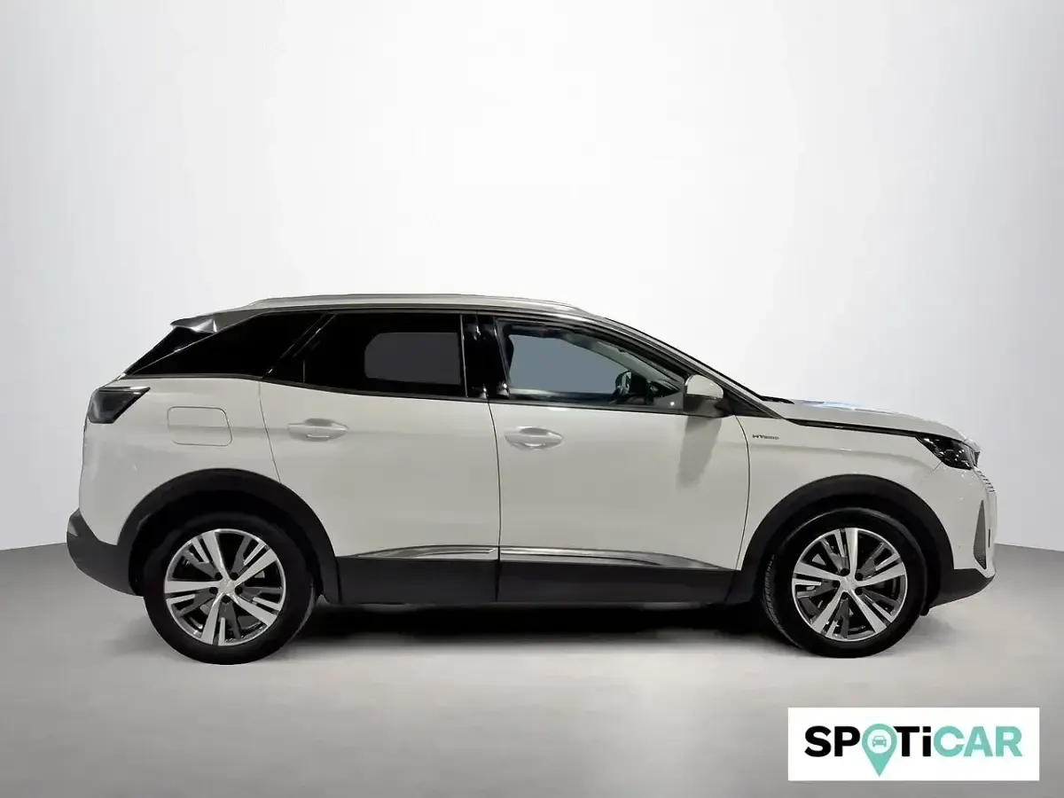 Usado Peugeot 3008 Allure 225 CV (165 kW) 2021 Gris SUV