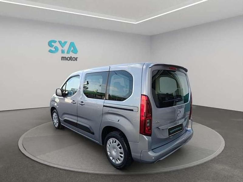Usado Opel Combo Edition 103 CV (75 kW) 2021 Plateado Monovolumen