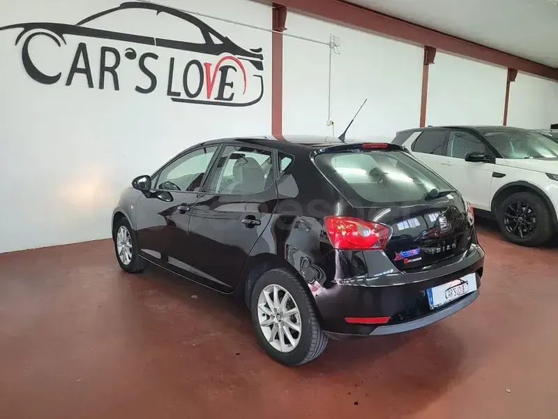 Usado Seat Ibiza CONNECT 105 CV (77 kW) 2016 Negro Berlina