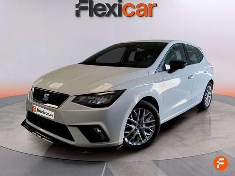 Usado Seat Ibiza FR 105 CV (77 kW) 2023 Blanco Utilitario