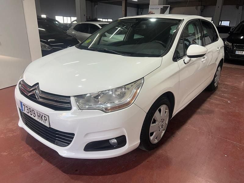 Usado Citroën C4 92 CV (67 kW) 2012 Blanco Berlina