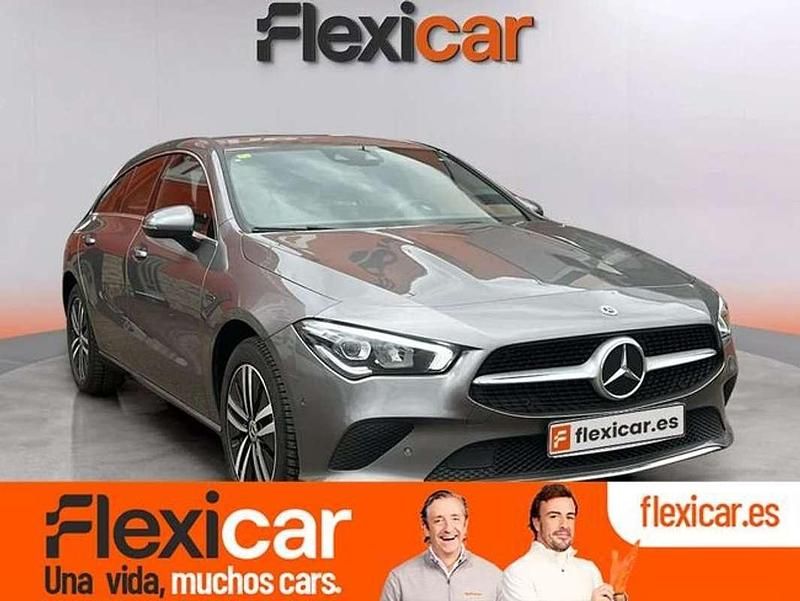 Usado Mercedes CLA250e Shooting Brake 218 CV (160 kW) 2021 Gris Familiar
