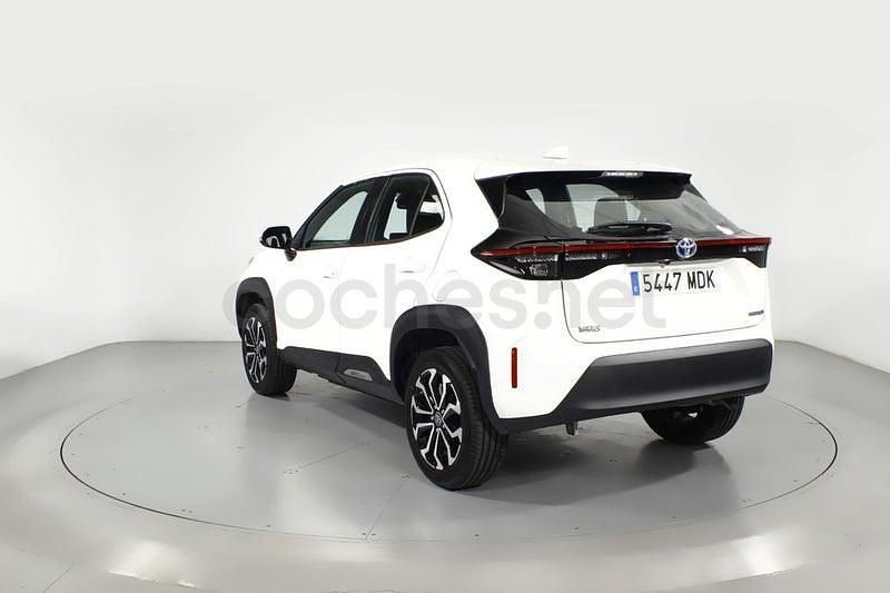 Usado Toyota Yaris Cross Active 116 CV (85 kW) 2023 Blanco SUV