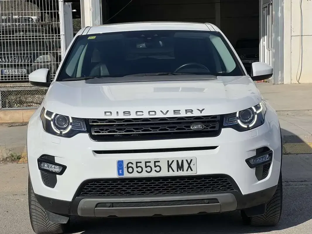 Usado Land Rover Discovery Sport HSE 150 CV (110 kW) 2018 Blanco SUV