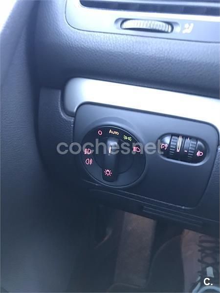 Usado VW Golf VII Advance 105 CV (77 kW) 2012 Blanco Berlina