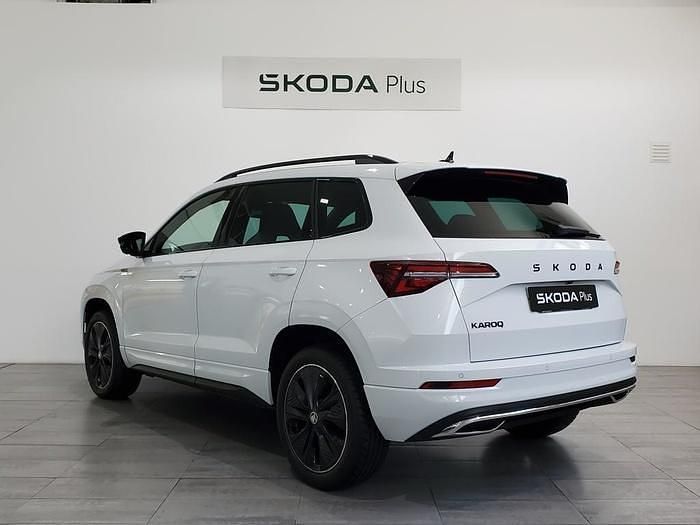 Blanco Nuevo 2024 Skoda Karoq SportLine SUV | 29.900 € (Precio justo) - Imagen 1/4