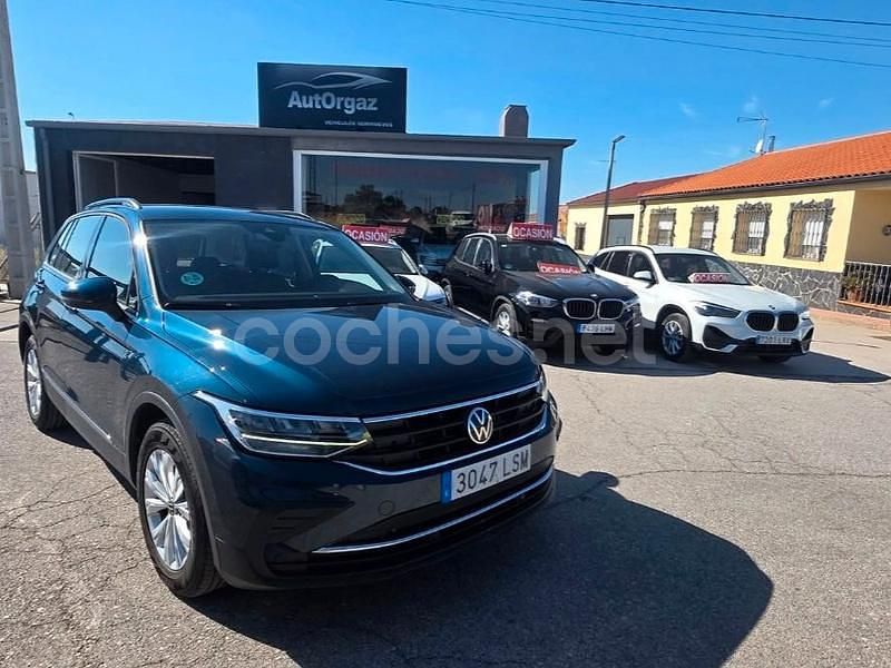 Azul Usado 2021 VW Tiguan Life SUV | 23.490 € (Precio justo) - Imagen 1/4