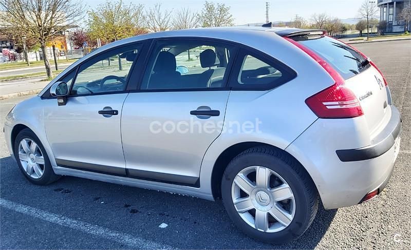 Usado Citroën C4 110 HP (80 kW) 2007 Cinzento Sedan