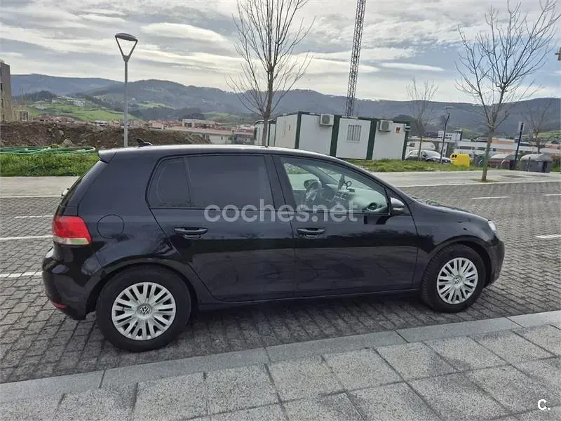 Usado VW Golf VI Advance 105 CV (77 kW) 2010 Negro Utilitario
