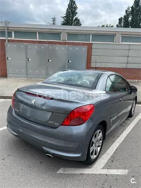 Usado Peugeot 207 GT 110 CV (80 kW) 2007 Gris / plata Berlina