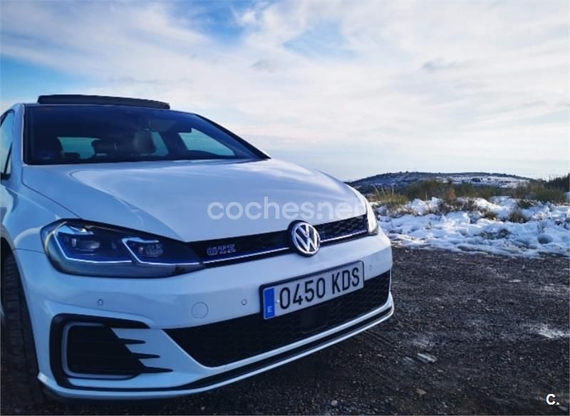 Blanco Usado 2017 VW Golf VII GTE Berlina | 21.000 € (Caro) - Imagen 1/4
