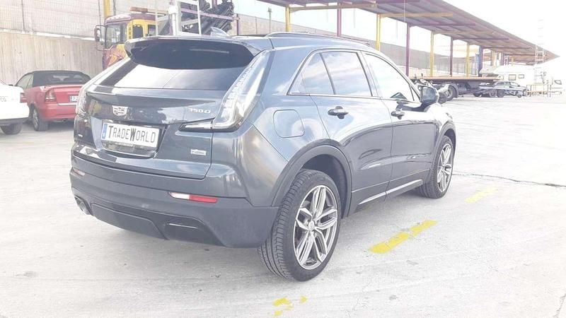 Usado Cadillac XT4 2022 Gris SUV