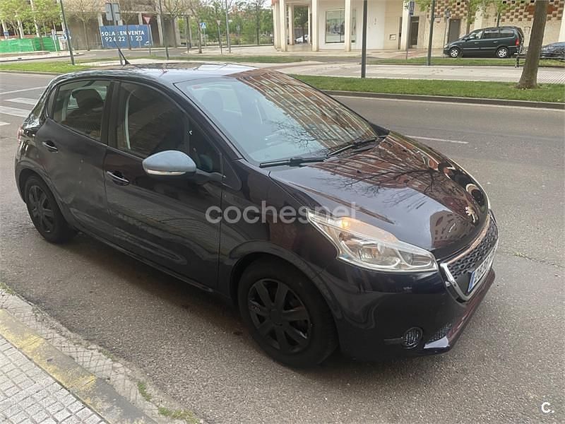 Usado Peugeot 208 Active 68 CV (50 kW) 2014 Azul Utilitario