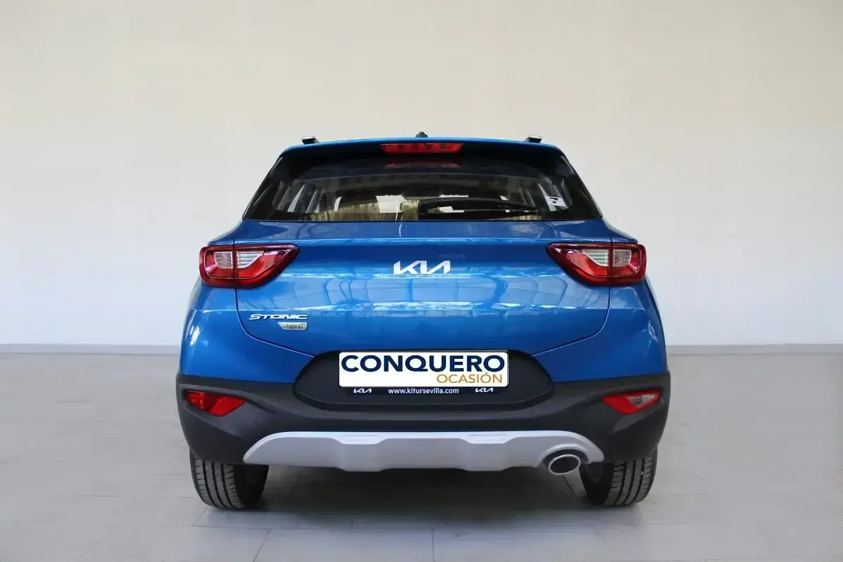 Usado Kia Stonic Plus 84 CV (61 kW) 2022 Azul SUV
