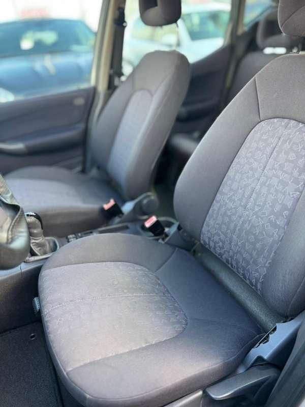 Usado Mercedes A140 82 CV (60 kW) 2004 Gris Utilitario