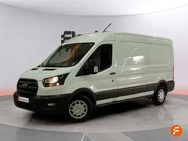 Usado Ford Transit 131 CV (96 kW) 2023 Blanco Berlina