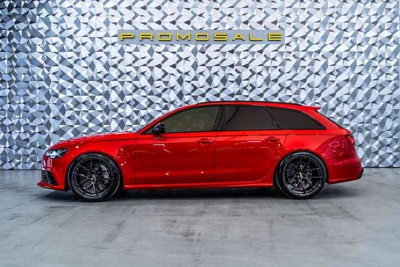 Usado Audi RS6 Performance 605 CV (444 kW) 2016 Rojo Familiar