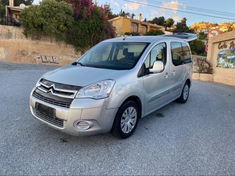 Usado Citroën Berlingo 112 CV (82 kW) 2012 Gris / plata Monovolumen