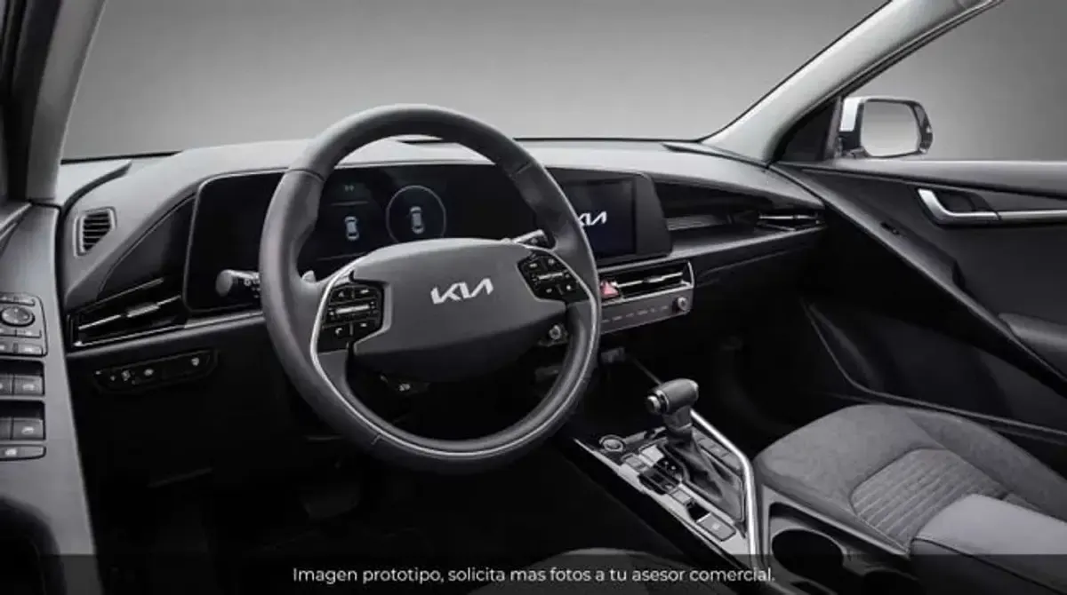 Usado Kia Niro 105 CV (77 kW) 2022 Blanco SUV