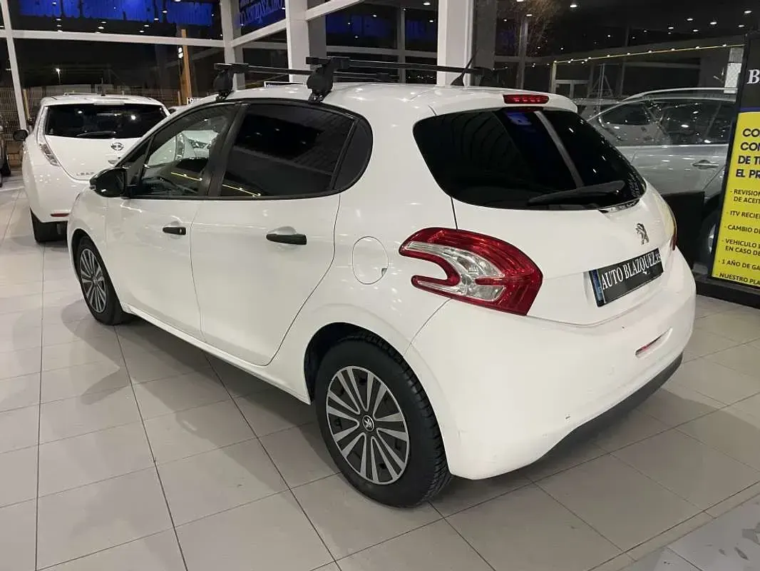 Usado Peugeot 206+ 68 CV (50 kW) 2012 Blanco Utilitario
