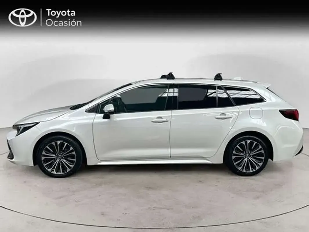 Usado Toyota Corolla Style 140 CV (102 kW) 2024 Blanco Familiar