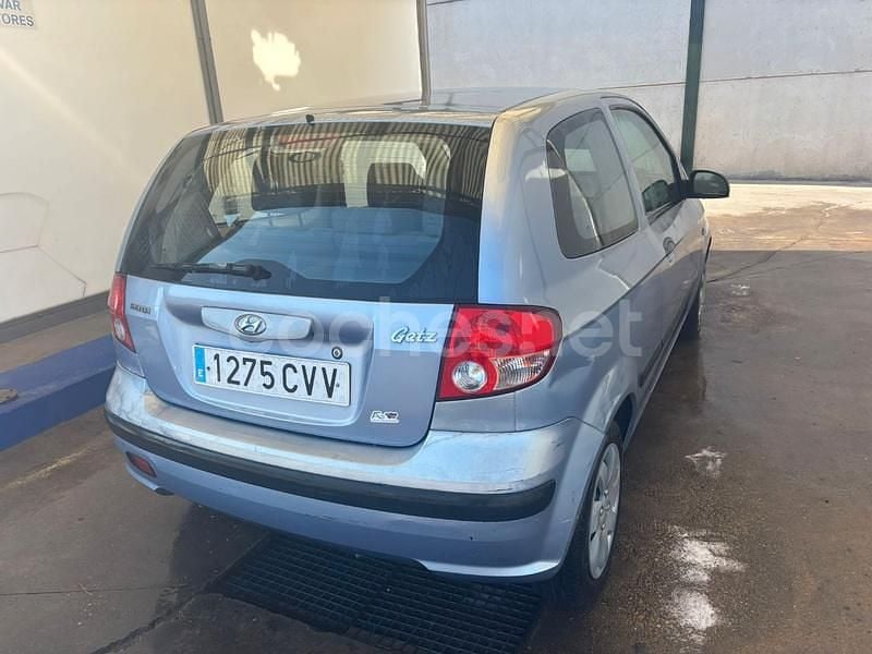 Usado Hyundai Getz 63 CV (46 kW) 2004 Gris / plata Utilitario