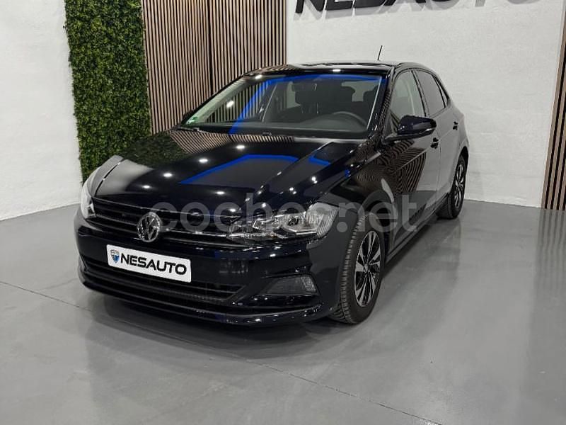 Usado VW Polo Advance 95 CV (69 kW) 2020 Negro Berlina