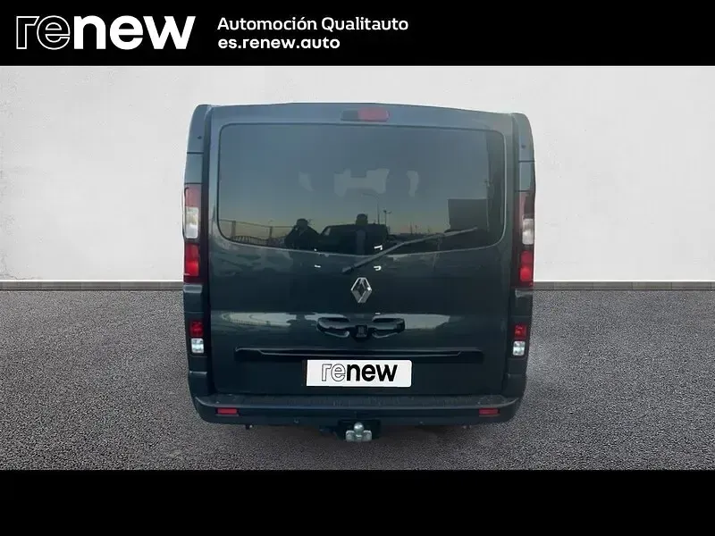 Usado Renault Trafic 170 CV (125 kW) 2022 Negro Monovolumen