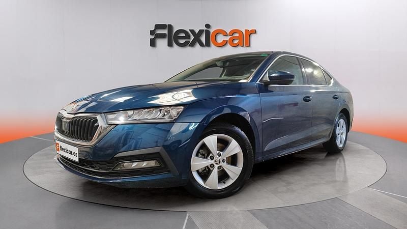 Usado Skoda Octavia Ambition 116 CV (85 kW) 2022 Azul Familiar