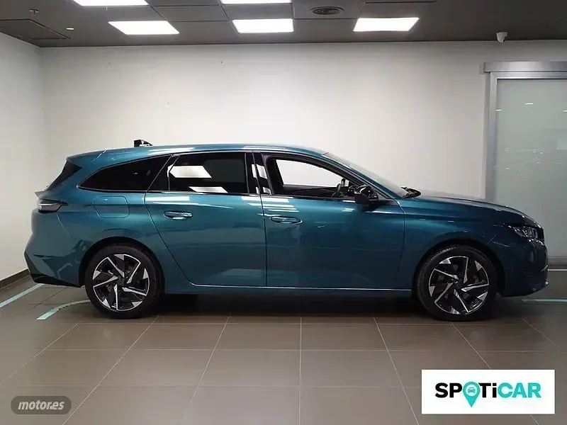 Usado Peugeot 308 SW Allure 130 CV (95 kW) 2023 Azul Familiar