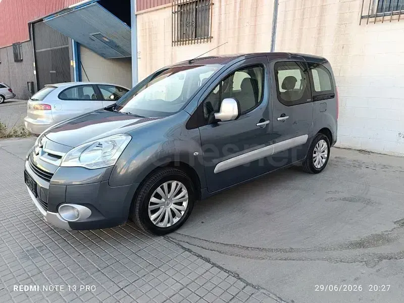 Usado Citroën Berlingo 90 CV (66 kW) 2012 Azul Monovolumen