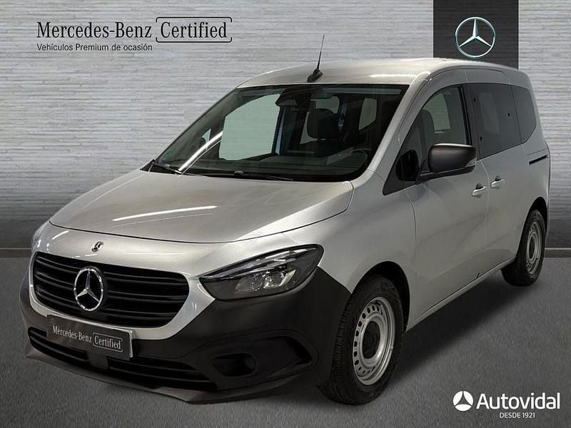 Plata Usado 2024 Mercedes Citan 112 Familiar | 33.900 € - Imagen 1/4